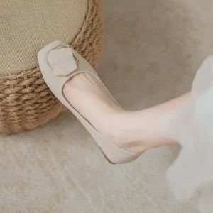 183 2 New Styles Women Soft Sole Flats Plus Size Female Work Shoes