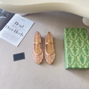 35 42 New Style Women Flat Shoes Fashionable Female Flat Shoes Spring Ladies Flat Shoes for Two Colors