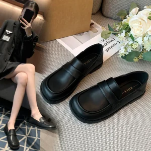 8206-3 OEM/ODM Support PU Leather Women’s Loafers Wide Width Plus Size 35-45 Round Toe Flat Shoes Casual Soft