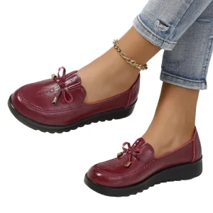 All Seasons Women’s Slip On Flats Non Slip Soft Soled Buckle for Middle aged Elderly Mothers