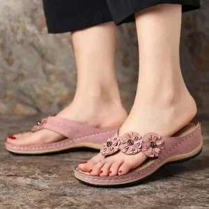 Ambition Fashion Open Toe Flats Lightweight Waterproof Women’s Flower Sandals Beach Slides Slippers Flip Flops for Outdoor Use