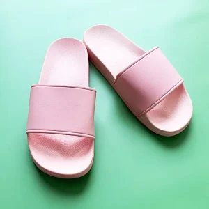Australia New Fashion Style Boy Sandals Pink Comfortable Soft Summer Slippers Outdoor Summer Beach PVC Slippers for Women