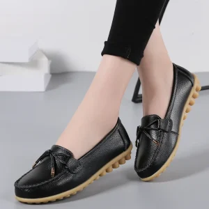 Autumn Casual Loafers Large Size Women’s Shoes Two Layer Cowhide White Flat Mom Shoes Comfortable Nurse Shoes Shock