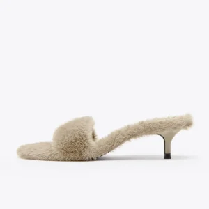 Autumn Collection Women’s High Heeled Fur Sandals Fashionable Fairy Outdoor Wear Versatile Fluffy Thin Heeled French