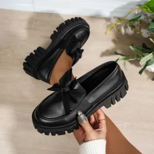 Autumn Women’s Casual Platform Loafers Non-Slip Thick Sole Closed Shoes With Custom Logo Matte Leather Outdoor Office Use
