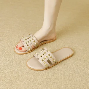 Bolt nail women’s flip flops Summer new style flat beach and sandal women’s shoes