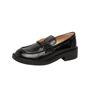 British Style Women’s Loafers Camellia Slip On Casual Shoes with Retro Black Leather Thick Sole PU Flat Insole for Autumn