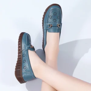 Casual Summer Light Weight Anti-Slip Loafers Soft Moccasins Large Size Slip-On Closure Women’s Flat Shoes