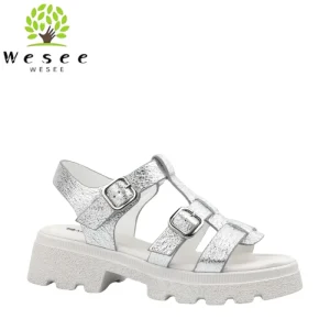 Casual Women’s Beach Sandals Comfortable Open Toe Flat Sandals Bright Shiny Upper Design