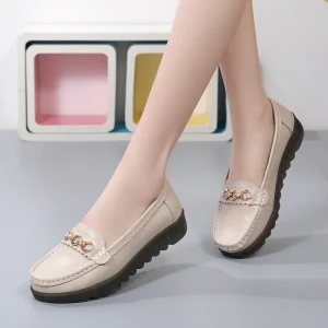Cross Border Large Size Women’s Genuine Leather Flat Shoes New Style Soft Soled Loafers for Autumn Season Slip-On for Single Use