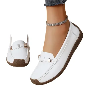 Cross Border Plus Size Women’s Casual Flat Shoes New Soft Sole Loafers Lightweight Slip-On Mom Shoes for Autumn One Piece