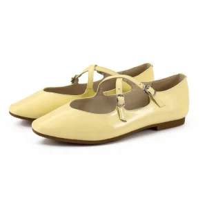 Cross Buckle Straps Ladies Flat Dress Shoes Round Toe Shallow Mouth Leather Flat Shoes for Women