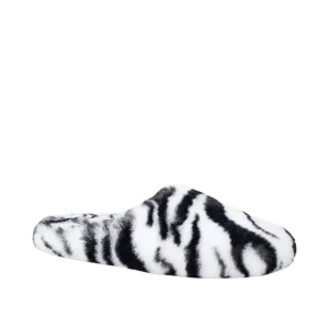 Customized Indoor Slides Slippers Women’s Warm Fluffy Solid Round Toe Unisex Casual Platform Mules Slip On Summer