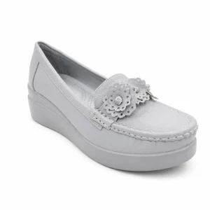 Customized Women’s Loafers Soft Chunky Sole Flat Lightweight Shoes Slip-On Closure Mom Shoes for Autumn Summer Spring
