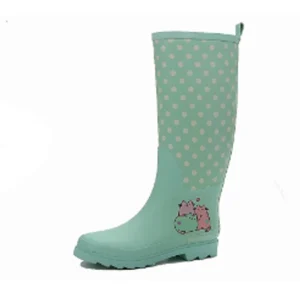 Designed Ladies Rain Boots Fashionable Women’s Natural Rubber Anti Slip Ankle Bootie Winter Summer Autumn Seasons