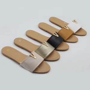 Designer Luxury V Girls’ Shoes Customized Slippers Women’s Beach Supplier Sandals for Ladies
