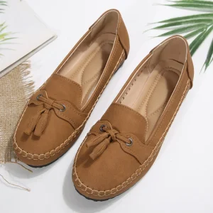 Elegant Brown Flat Loafers for Women Tassel Accent Comfortable Slip On Casual Office Shoes
