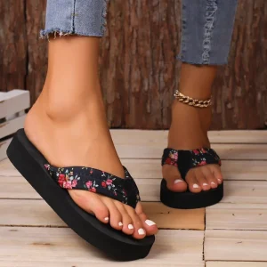 European and American Style Flip Flops Women’s Outdoor Summer High End Casual Fashionable Floral Flat Flip Flops