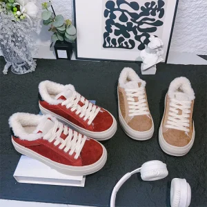 Factory Direct Light Weight Sneakers for Women Women Comfortable Sneakers Fuzzy Warm Sneaker