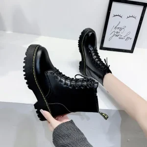 Factory Direct Sales High Ankle Thick Soled Boots Classic Punk Women’s Lace Up Boots