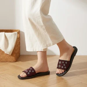 Factory Direct Women’s Geometric Diamond Rhinestone Slide Sandals Custom Logo MOQ 1800