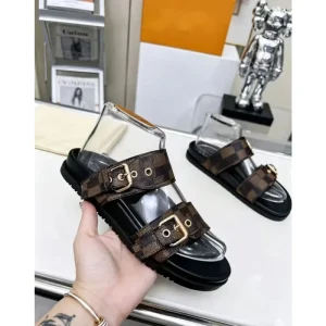 Fashion Designer Leather Summer Sandals Flat Shoes Men’s and Women’s Slide Sandals Slippers with Buckle Adjustment