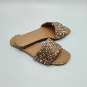 Fashion Flat Women’s Slippers and Sandals Breathable Women’s Outdoor Sandals