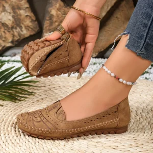 Fashion New Arrivals Women’s Flat Shoes Women’s Embroidered Perforated Loafers Soft Sole Slip on Casual Shoes