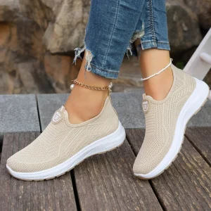 Fashion Sneaker Flying Weaving Mesh Women’s Fitness Walking Style Shoes Casual Designer Sports Shoes for Women