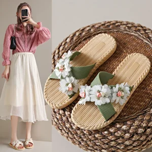 Fashion Women’s Cloth Floral Three Flower Flat Slides Summer Non Slip Wear Resistant Outdoor Beach Sandals