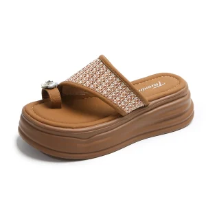 Fashion slippers for Women Outdoor House slippers Women Ladies Summer Beach Slides slippers Female Dress Flat Slides Ladies