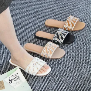 Fashionable Flat Women’s Slippers and Sandals, Breathable and Lightweight, Ladies’ Shoes and Sandals
