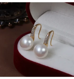 Fashionable Versatile Women’s Luxury Ear Hooks Natural Freshwater Pearls (AA Grade) Micro-inlaid Zircon for Wedding