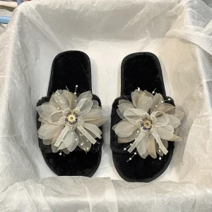Flower soled One line Slippers Light and Comfortable for Women to Wear Indoors and Outdoors in Autumn and Winter