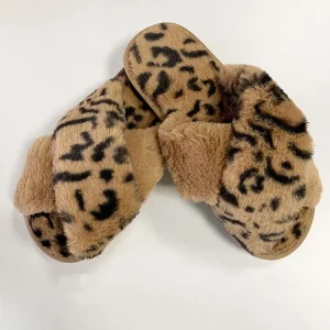 Fluffy Women’s Slides with Anti-slip Sole Leopard Print House Slippers