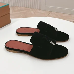 Foreign Trade Word with Tassel Lock Flat-bottomed Slippers Summer Women’s Sandals Women’s Shoes