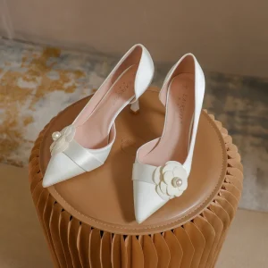 French Style Camellia Bridal Shoes Women’s Stiletto Heel 6-8cm Pointed Toe Microfiber Lining Shoes