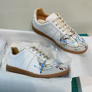 Genuine Leather Vintage Women’s Sneakers Comfortable Lace Up Shoes Men Women Breathable Lightweight Casual Flat Hard Wearing