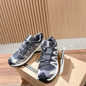 High quality Designer style Women’s Mesh Hiking Anti slip Sneakers Anti slip Outdoor Hiking and Climbing Shoes