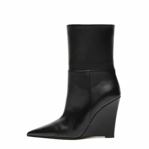 Ladies Leather Shoes Special Heels for Women Boots in Winter