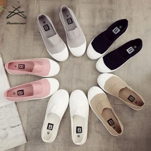 Ladies Spring New Canvas Shoes Women’s White Shoes All match Flat slip on Loafers Girls Students School Casual Rubbers Shoes