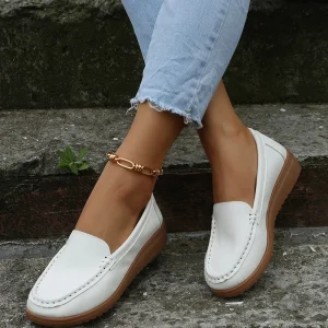 Large Size Casual Women’s Shoes Spring and Autumn Shallow Platform Women’s Shoes