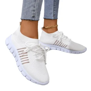 Large Size Flying 36 45 All Seasons Women’s Running Shoes Breathable Durable Deep Mouth Lace up Platform Bottom European Style