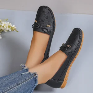 Large Size Women’s Casual Slip On Loafers Flat Bottomed Low Heel PU Upper TPR Outsole