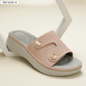 Luxurious Classic Style Platform Open-toe Heeled Ladies’ Fashionable Waterproof Thick-soled Beach-style Shoes