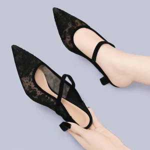 Luxury Designer Half Slippers Women’s Summer Outdoor Closed Toe Stiletto Heel Mules Casual Mesh Hollow Sandals