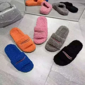 Luxury Designer Men’s Shoes Women’s Slippers Platform Plush Slides with Embroidery and Warm Lining