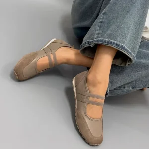 Minimalist Style Double Strap Lightweight Flat Shoes Anti Slip Serrated Outsole Sheepskin Lining For Daily Comfort Casual Women
