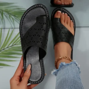 New Arrival Factory Hollow Out Toe Loop Flat Slide Sandals For Women Casual Daily Wear