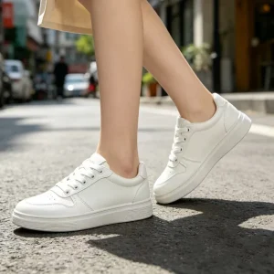 New Arrival Women’s Skateboarding Sneakers Thick Sole Silver Breathable Pu Leather for Autumn Spring Casual Walk